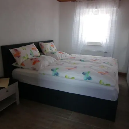 Apartamento Ferienwohnung Freimersheim
